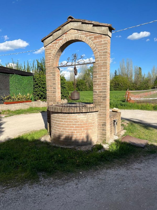 locale di sgombero in vendita a Bologna