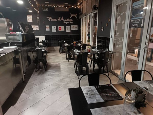 negozio in vendita a Bologna in zona Bolognina