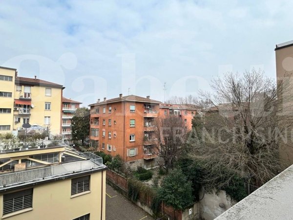 appartamento in vendita a Bologna in zona Savena