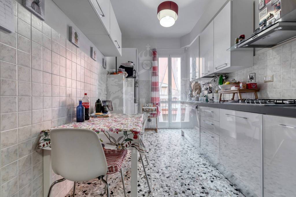 appartamento in vendita a Bologna in zona Saffi