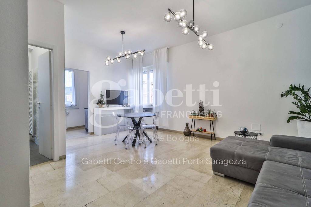 appartamento in vendita a Bologna in zona Quartiere Porto