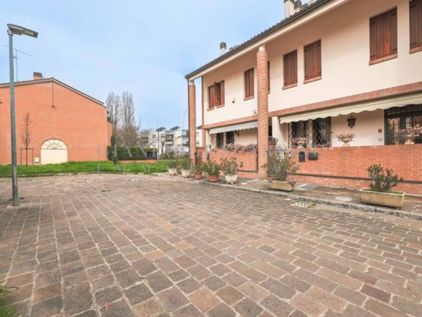 casa indipendente in vendita a Bologna in zona Savena