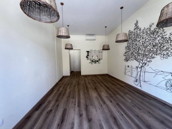 negozio in vendita a Bologna in zona Murri