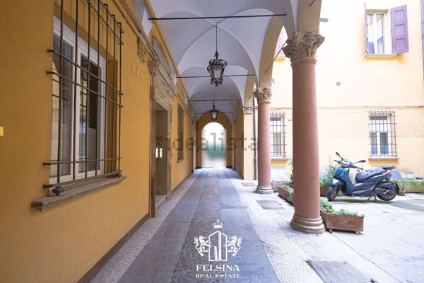 appartamento in vendita a Bologna in zona Centro Storico