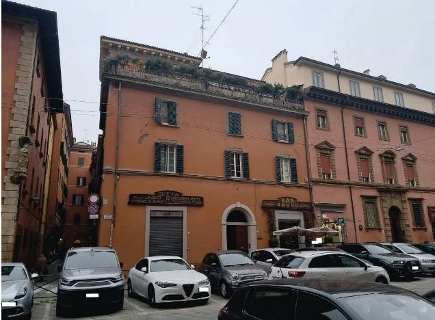 appartamento in vendita a Bologna in zona Centro Storico
