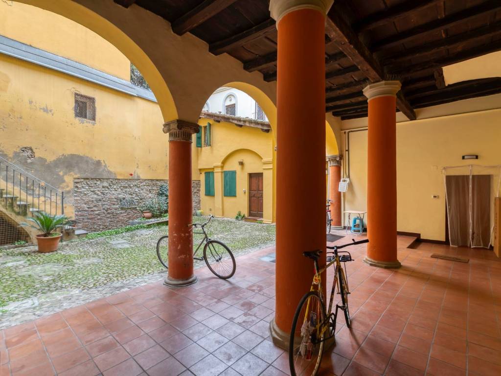 appartamento in vendita a Bologna
