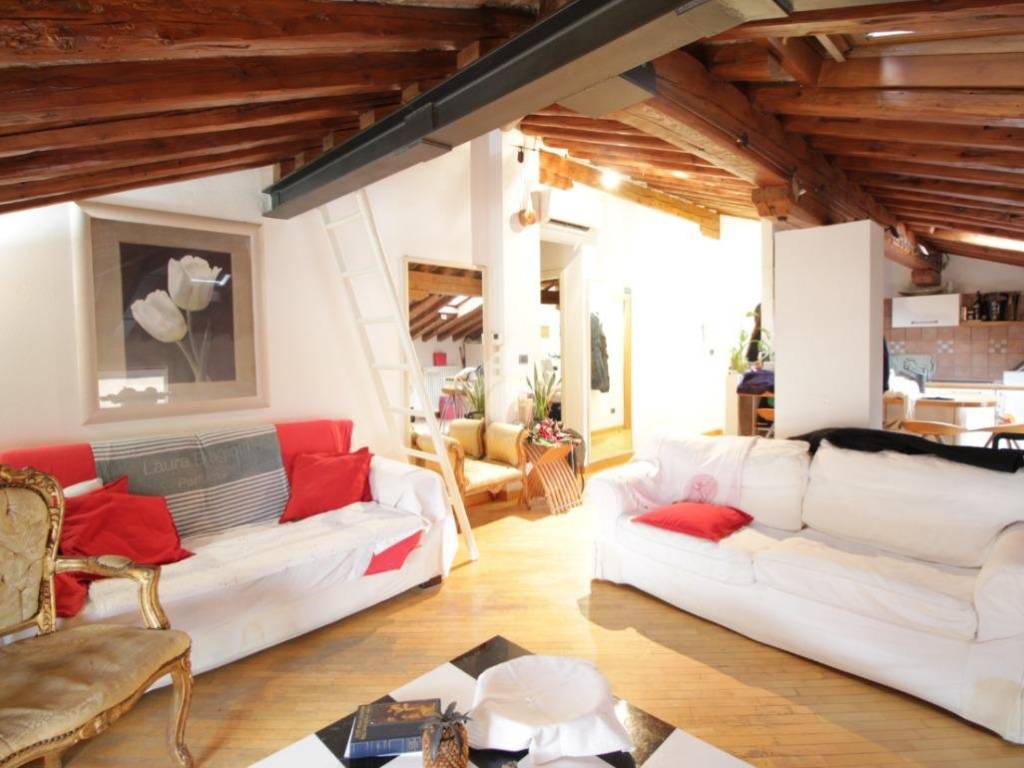 appartamento in vendita a Bologna in zona Saffi