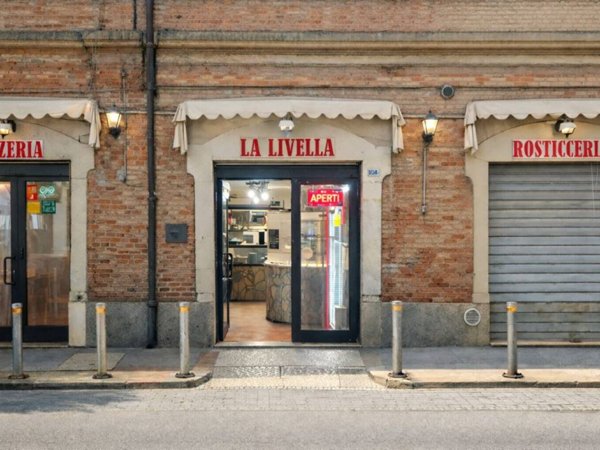 negozio in vendita a Bologna in zona Bolognina