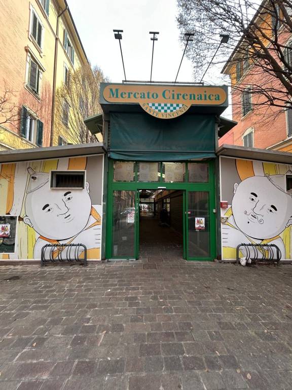negozio in vendita a Bologna in zona San Vitale