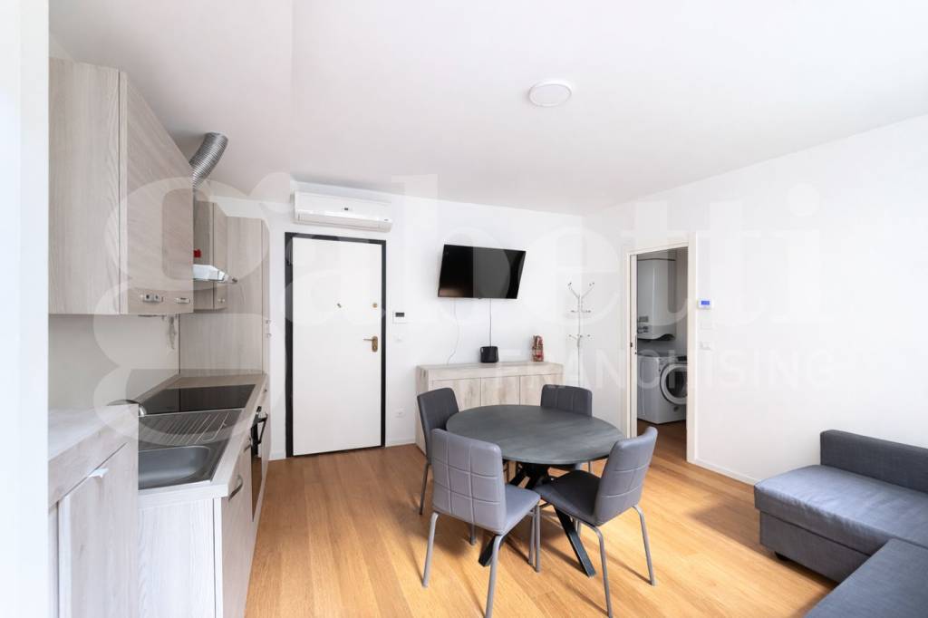 appartamento in vendita a Bologna in zona Saffi