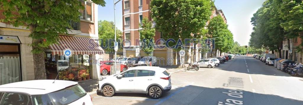 negozio in vendita a Bologna in zona Saffi