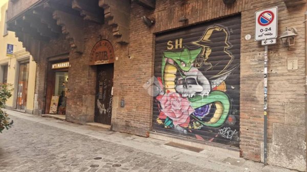 negozio in vendita a Bologna in zona Centro Storico