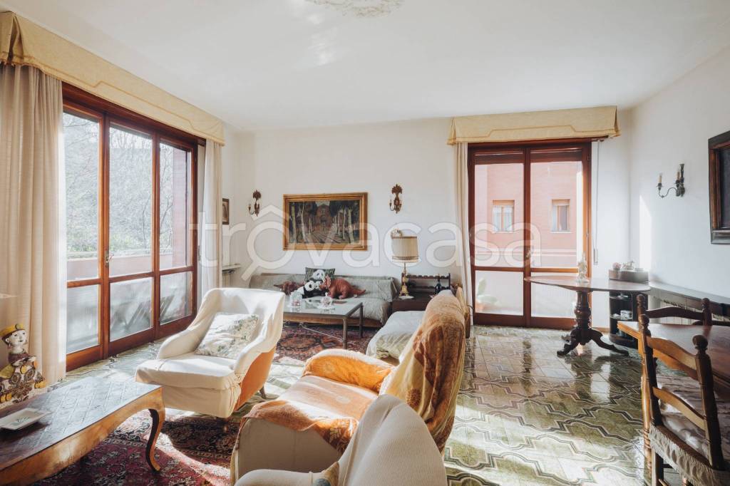 appartamento in vendita a Bologna in zona Saragozza