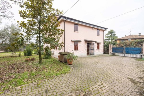 casa indipendente in vendita a Bologna in zona Centro Storico