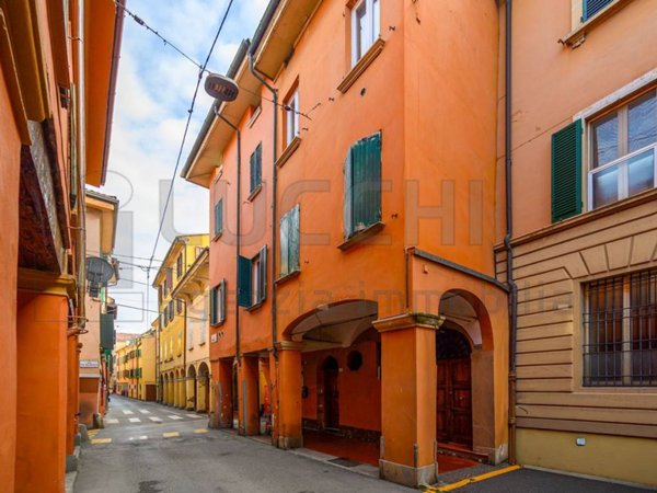 appartamento in vendita a Bologna in zona Centro Storico