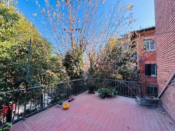 appartamento in vendita a Bologna in zona Santo Stefano