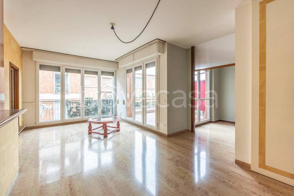 appartamento in vendita a Bologna in zona Quartiere Porto