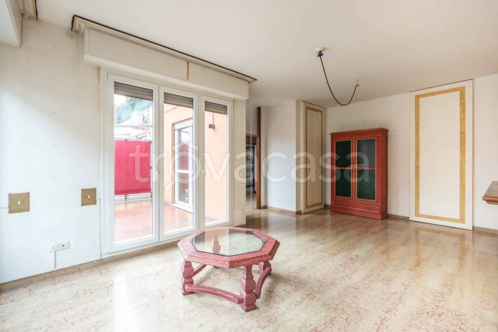 appartamento in vendita a Bologna in zona Quartiere Porto