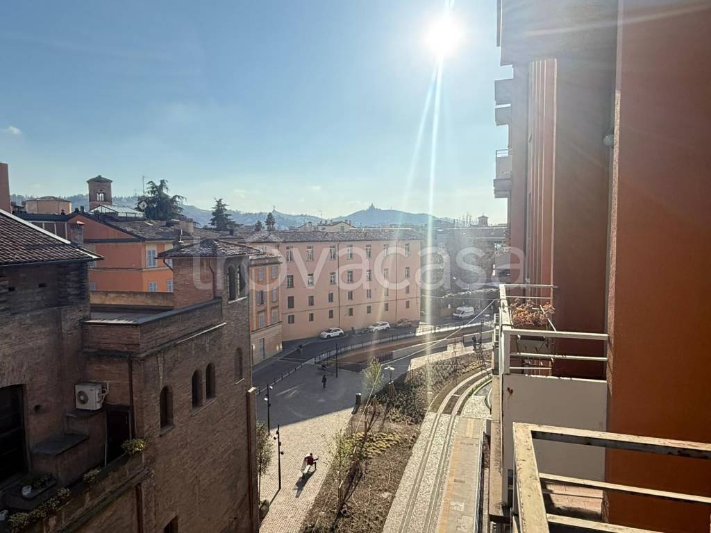 appartamento in vendita a Bologna in zona Reno