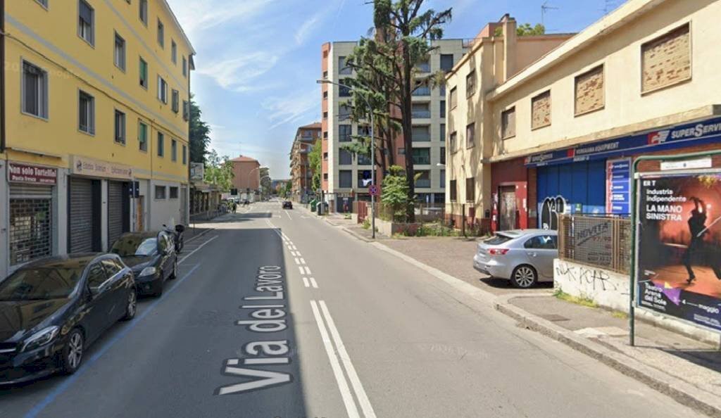 negozio in vendita a Bologna in zona Bolognina