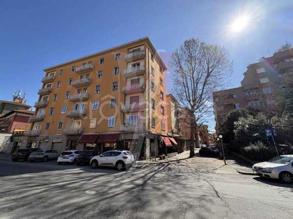 appartamento in vendita a Bologna in zona Saffi