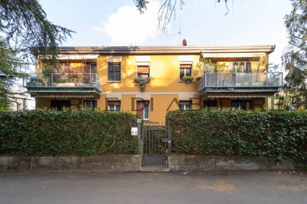 appartamento in vendita a Bologna in zona Saragozza