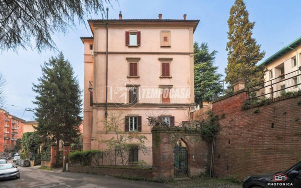 appartamento in vendita a Bologna in zona Santo Stefano