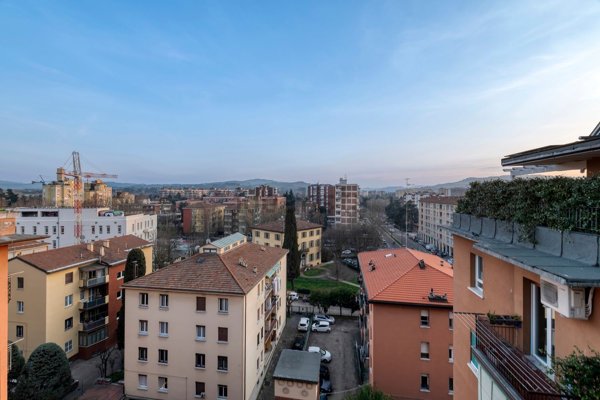 appartamento in vendita a Bologna in zona Savena