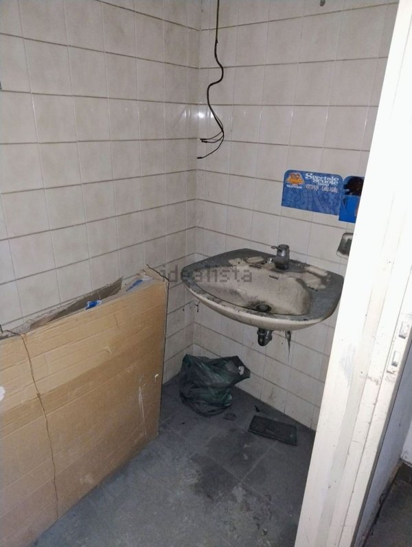 negozio in vendita a Bologna in zona Saffi