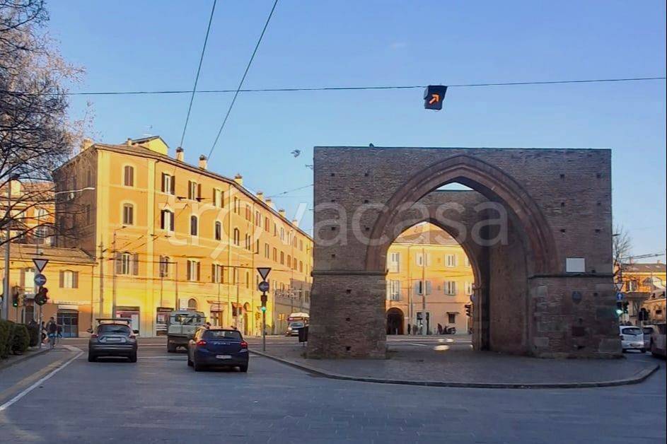 ufficio in vendita a Bologna in zona San Vitale
