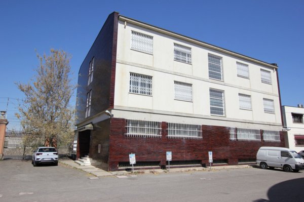 locale di sgombero in vendita a Bologna in zona Santa Viola