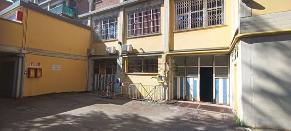 locale di sgombero in vendita a Bologna in zona Santa Viola
