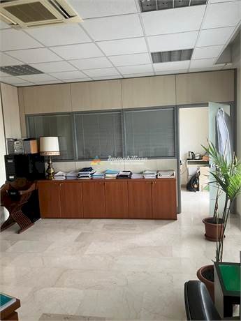 ufficio in vendita a Bologna in zona Centro Storico