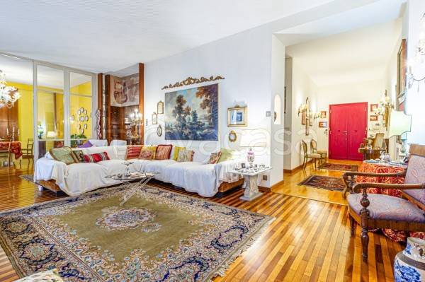 appartamento in vendita a Bologna in zona Santo Stefano