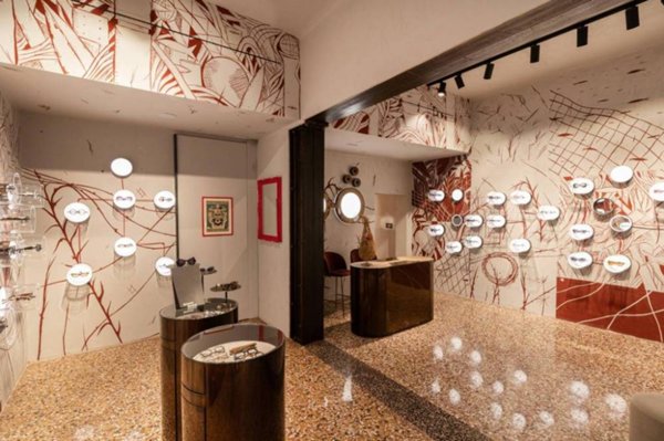 negozio in vendita a Bologna in zona Centro Storico