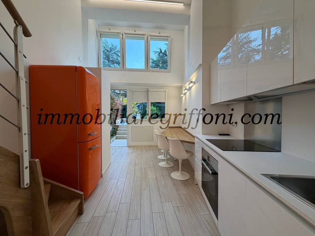 appartamento in vendita a Bologna in zona Santo Stefano