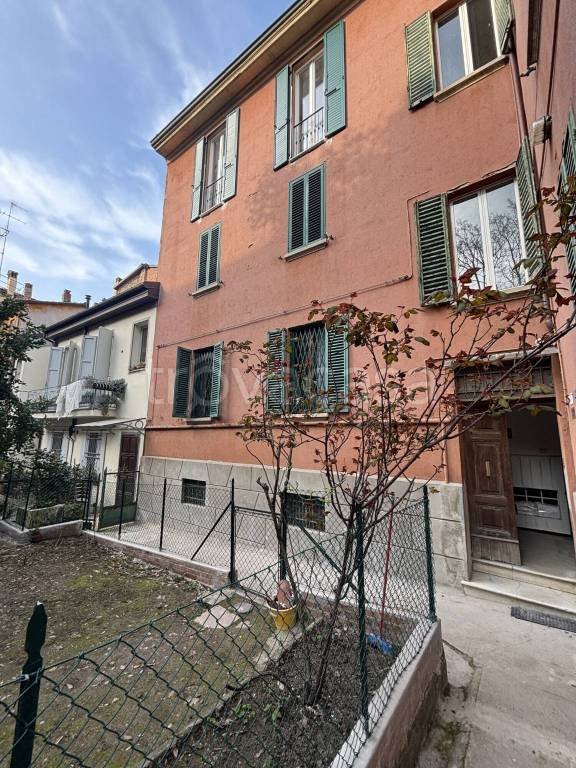 appartamento in vendita a Bologna in zona Santo Stefano