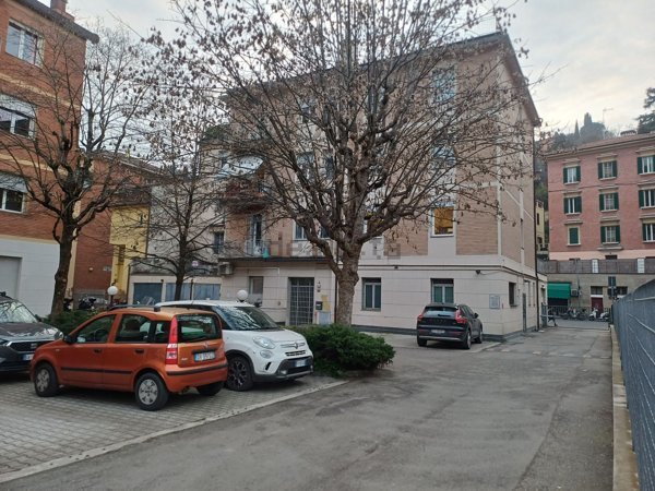 appartamento in vendita a Bologna in zona Santo Stefano