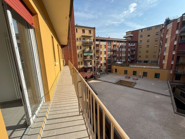 appartamento in vendita a Bologna in zona Quartiere Porto