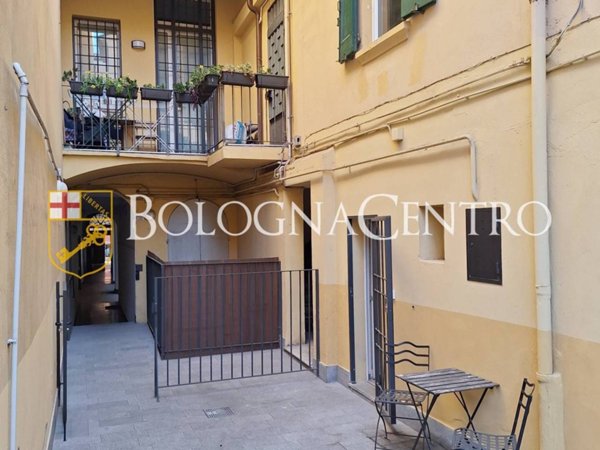 appartamento in vendita a Bologna in zona Santo Stefano