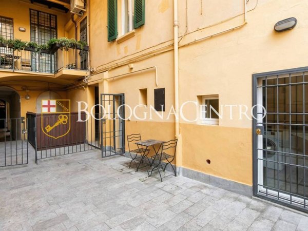 appartamento in vendita a Bologna in zona Santo Stefano
