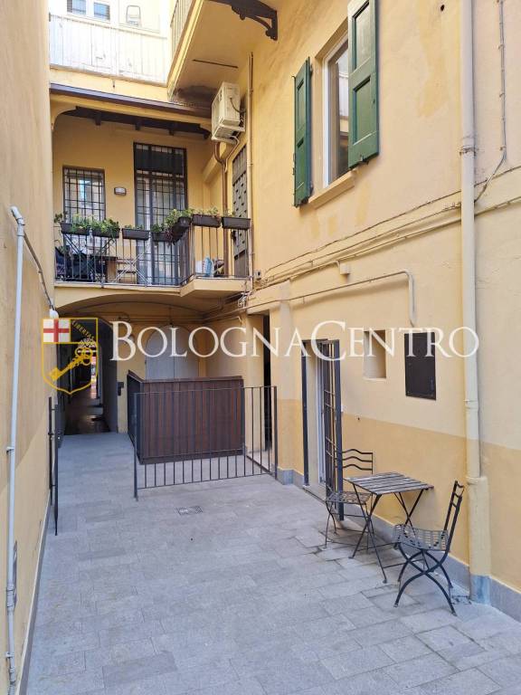 appartamento in vendita a Bologna in zona Santo Stefano