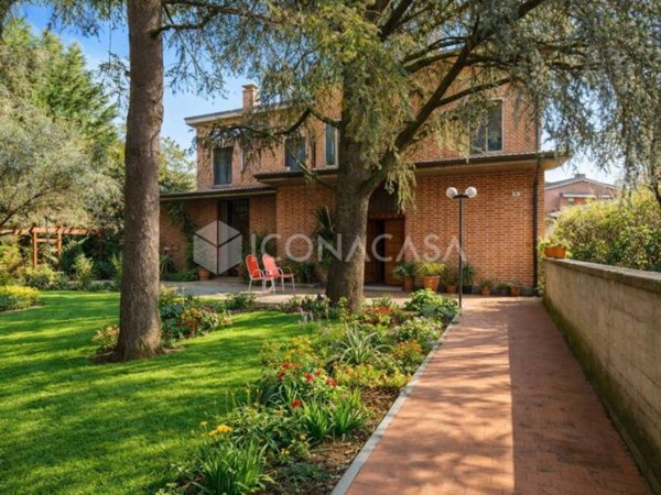 casa indipendente in vendita a Bologna in zona Corticella