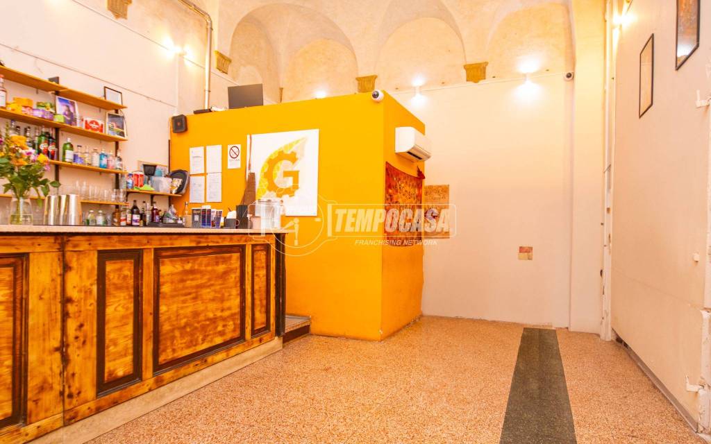 negozio in vendita a Bologna in zona San Vitale