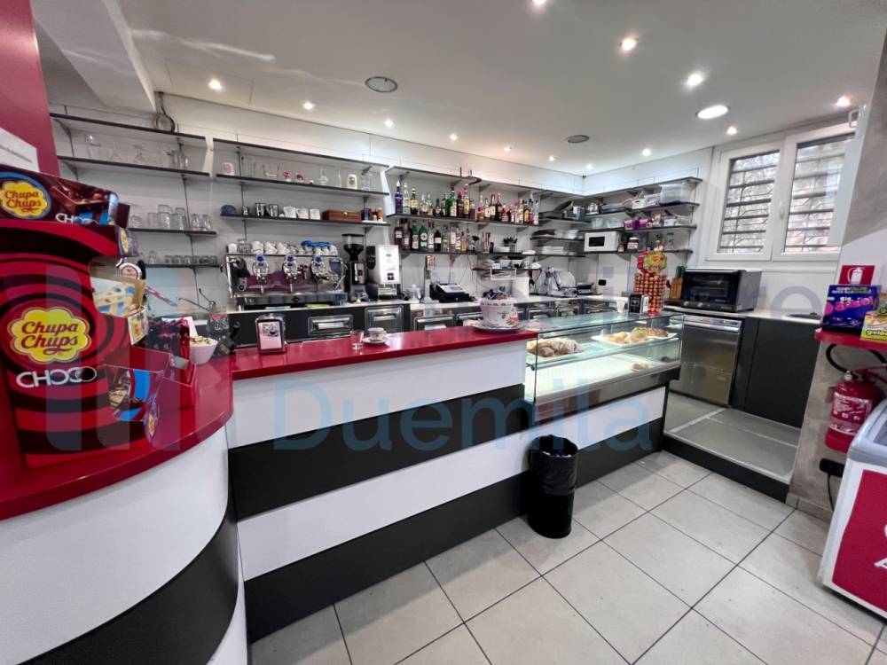 negozio in vendita a Bologna in zona San Donato