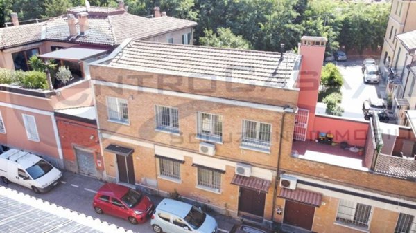appartamento in vendita a Bologna