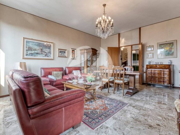 appartamento in vendita a Bologna in zona San Vitale