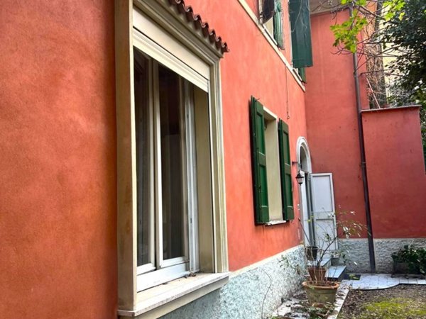 casa indipendente in vendita a Bologna in zona Santo Stefano