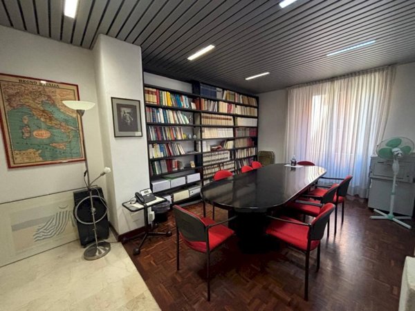 ufficio in vendita a Bologna
