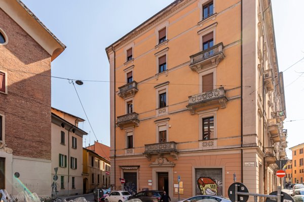 ufficio in vendita a Bologna